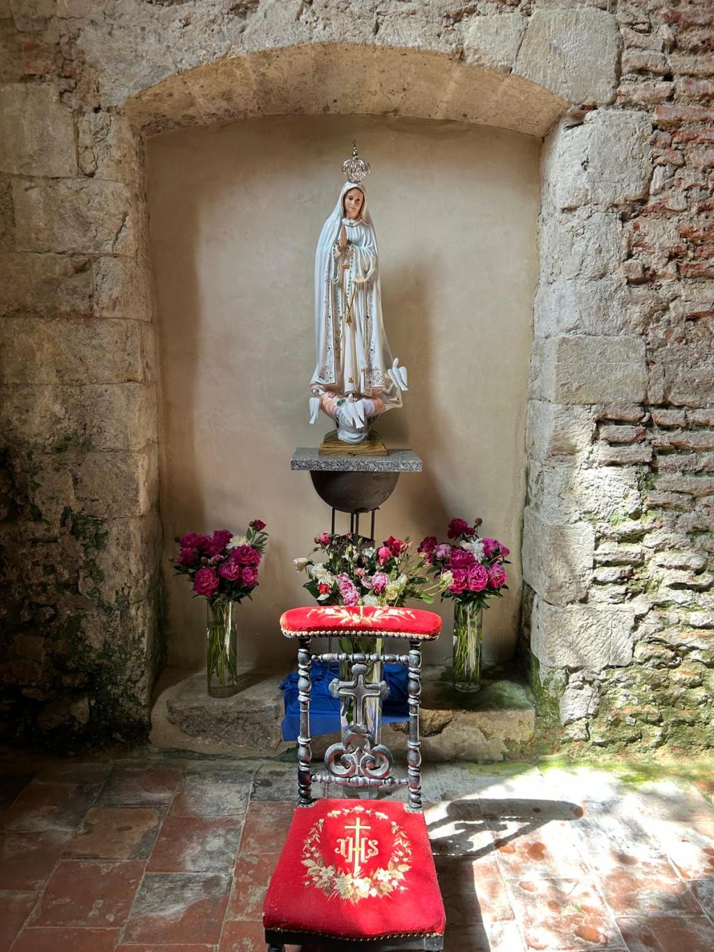 Une présence mariale au Mas d’Agenais : la Vierge de Fátima nous&nbsp;accompagne